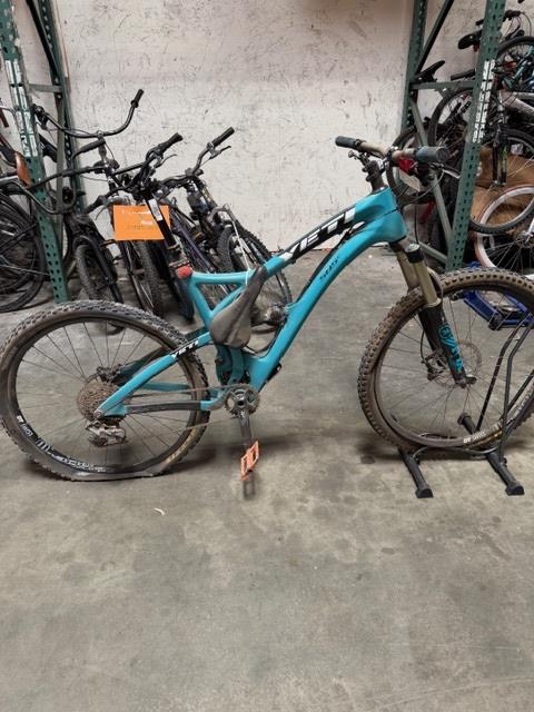 YETI SB5C Full Suspension 27.5 Inch Carbon Fiber Mountain Bike