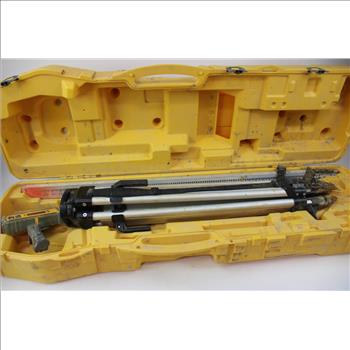 Spectra HL760 Laser Level, Tripod