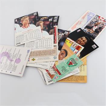 10+ Bulls Basketball Trading Cards, Includes Scottie Pippen
