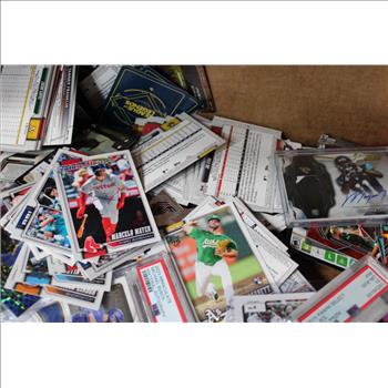 100+ Assorted Trading Cards