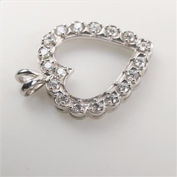 1.08cts TW Diamond 18kt White Gold Heart Pendant
