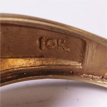 10kt Gold 3.4g Diamond Ring