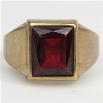 10kt Gold 6.6g Ring With Red Stone