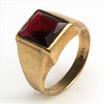 10kt Gold 6.6g Ring With Red Stone