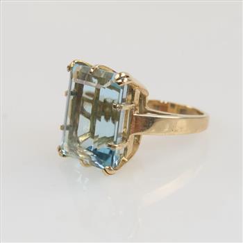 10kt Gold Aquamarine Stone Ring -Evaluated By Our Certified Gemologist-AGS/GIA