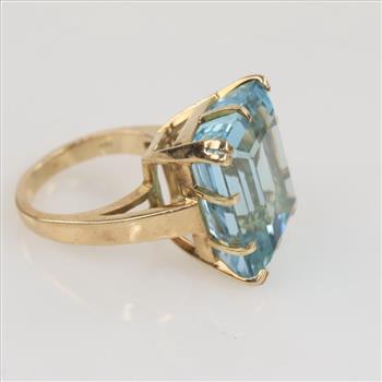 10kt Gold Aquamarine Stone Ring -Evaluated By Our Certified Gemologist-AGS/GIA
