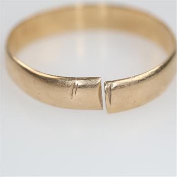 10kt Gold Band