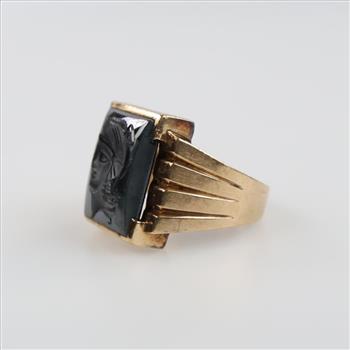 10kt Gold Black Stone Ring