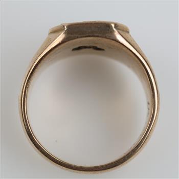 10kt Gold Black Stone Signet Ring