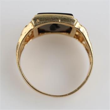 10kt Gold Black Stone Signet Ring