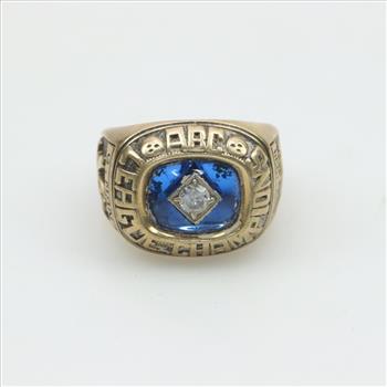 10kt Gold Blue And Clear Stone Ring