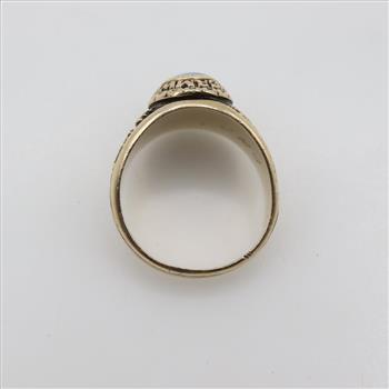 10kt Gold Blue Stone Class Ring