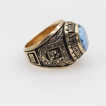 10kt Gold Blue Stone Class Ring