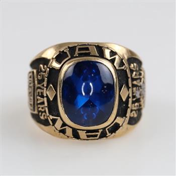 10kt Gold Blue Stone Class Ring