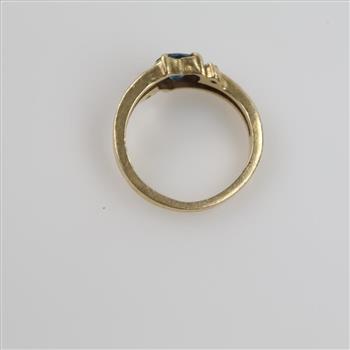 10kt Gold Blue Stone Diamond Accent Ring