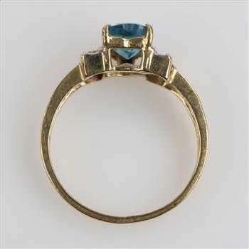 10kt Gold Blue Stone Diamond Accent Ring