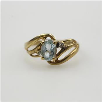 10kt Gold Blue Stone Diamond Accent Ring