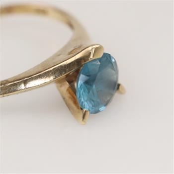 10kt Gold Blue Stone Ring