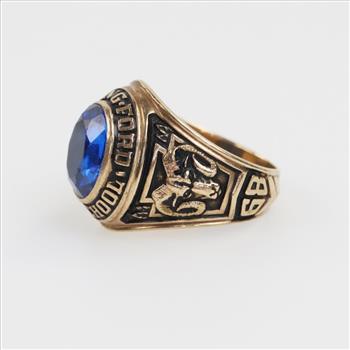 10kt Gold Blue Stone Signet Ring