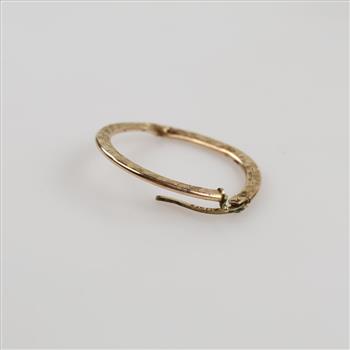 10kt Gold Carved Hollow Hoop Earring