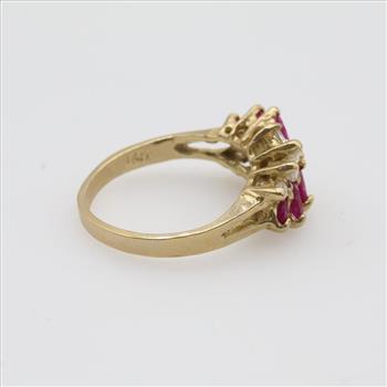 10kt Gold Clear And Pink Ring