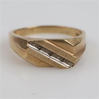 10kt Gold Clear Stone Accent Ring