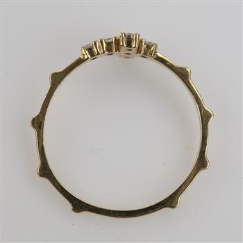 10kt Gold Clear Stone Cross Ring