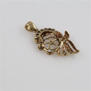 10kt Gold Clear Stone Flower Pendant