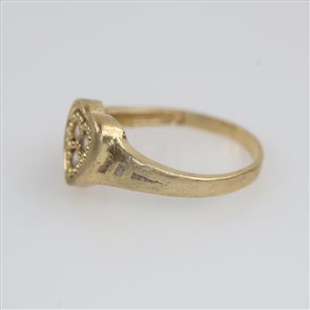 10kt Gold Clear Stone Heart Ring