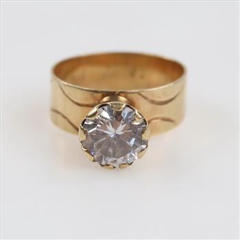 10kt Gold Clear Stone Ring