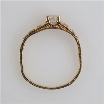 10kt Gold Clear Stone Ring