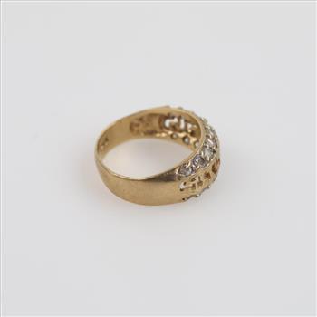 10kt Gold Clear Stone Ring