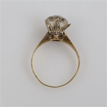 10kt Gold Clear Stone Ring