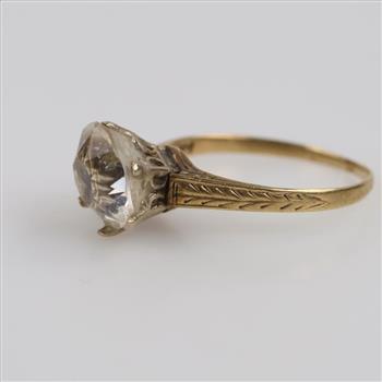 10kt Gold Clear Stone Ring