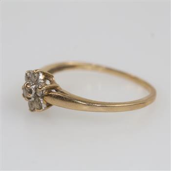 10kt Gold Clear Stone Ring