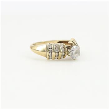10kt Gold Cubic Zirconia Ring