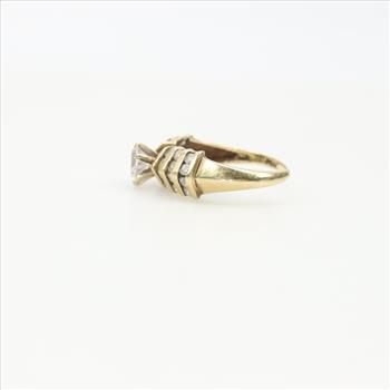 10kt Gold Cubic Zirconia Ring