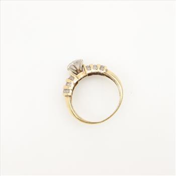 10kt Gold Cubic Zirconia Ring