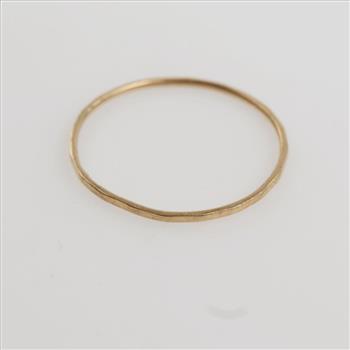 10kt Gold Dainty Band
