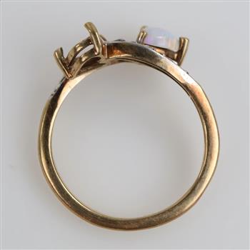 10kt Gold Diamond Accent Iridescent Stone Ring