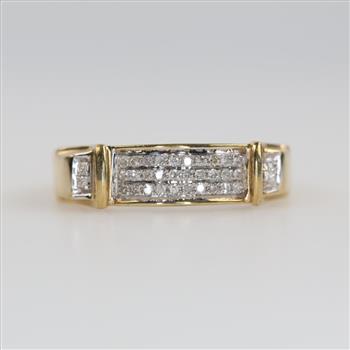 10kt Gold Diamond Accent Ring