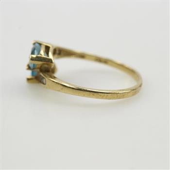 10kt Gold Diamond And Blue Stone Ring