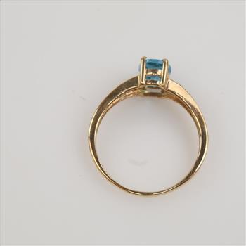 10kt Gold Diamond And Blue Topaz Ring