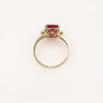 10kt Gold Diamond And  Red Ruby Ring