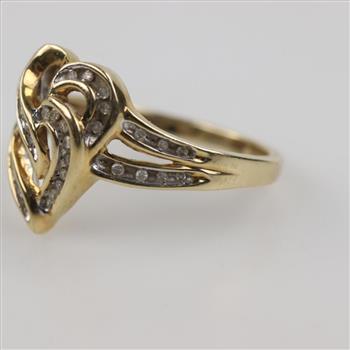 10kt Gold Diamond Heart Ring