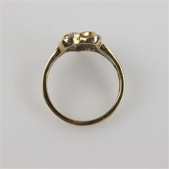 10kt Gold Diamond Heart Ring