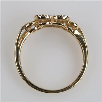 10kt Gold Diamond Heart Ring