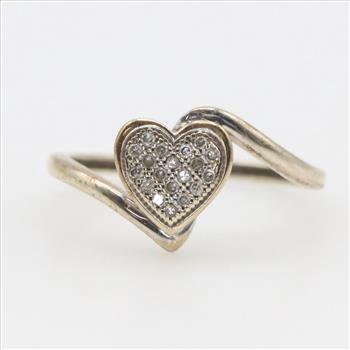 10kt Gold Diamond Heart Ring