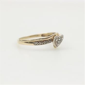 10kt Gold Diamond Heart Ring