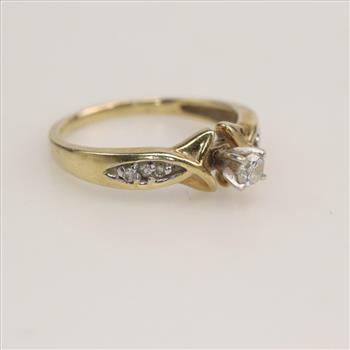 10kt Gold Diamond Ring